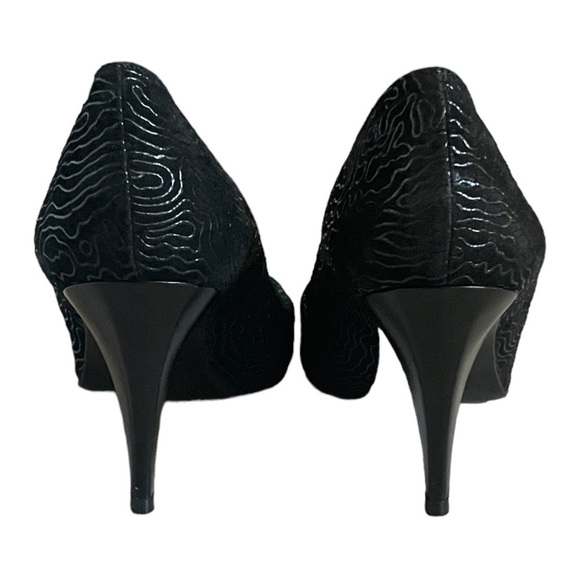 Stuart Weitzman Vintage Black Leather & Fabric Classic Heels Size 9.5 - Picture 4 of 11